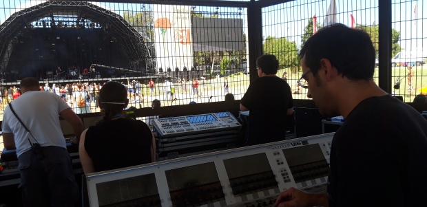 Fernando Mendes haciendo el sonido del grupo ZORG en el festival Avant 2019, Lisboa.